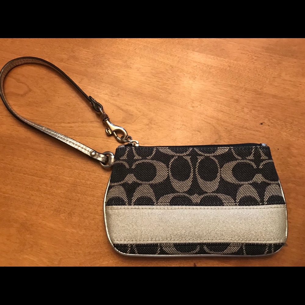 Coach wristlet new without tags